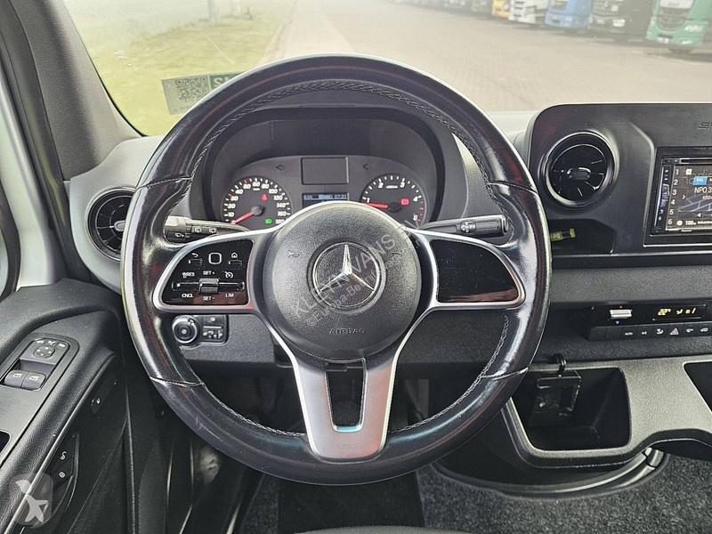 Veicolo commerciale Mercedes 214 ac automaat EURO6