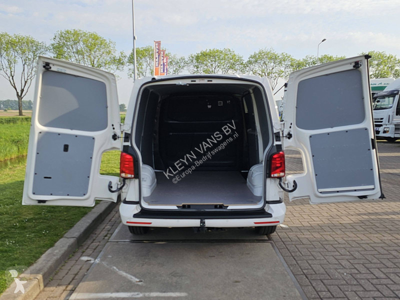 Furgoneta Volkswagen 2.0 TDI L1H1 BULLI LED NAP!