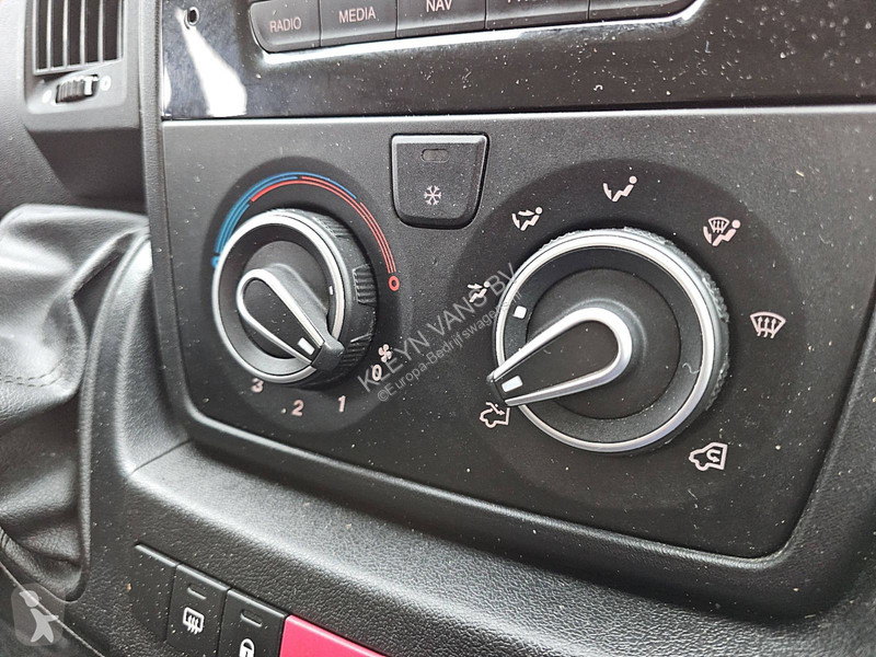 Furgoneta Peugeot 2.2 L2H2 Navi Euro6 AC!