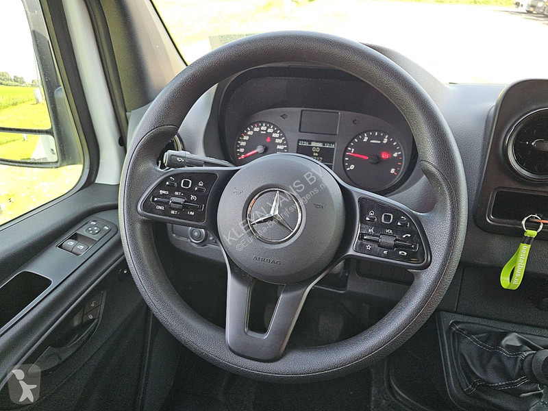 عربة نفعية Mercedes 317 Bakwagen Laadklep!