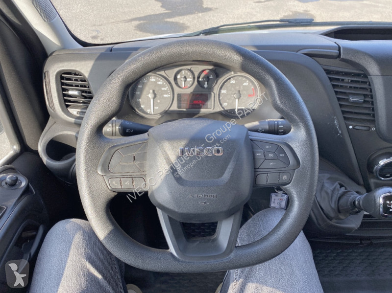 عربة نفعية Iveco 35C16 Empattement 4100