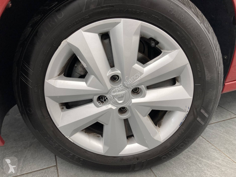 Veicolo commerciale Dacia Sandero SCe 65 - 22