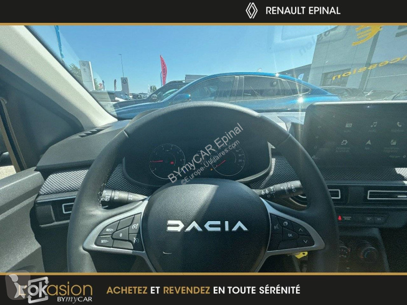 Véhicule utilitaire Dacia Jogger ECO-G 100 7...