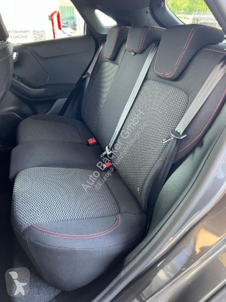 Véhicule utilitaire Ford ST-Line Aut....