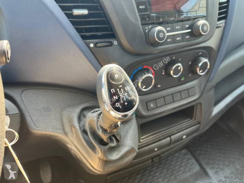 Furgoneta Iveco