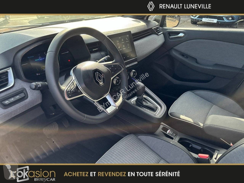 Véhicule utilitaire Renault Clio E-Tech full...