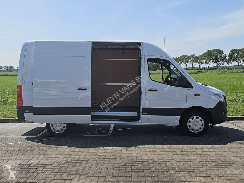 Veicolo commerciale Mercedes 317 L2H2 Navi Mbux