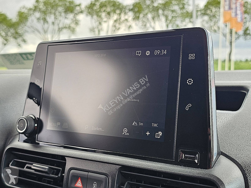Varevogn Opel 1.5 L1 Navi PDC Trekhaak