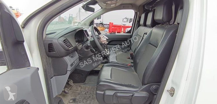 Véhicule utilitaire Peugeot
