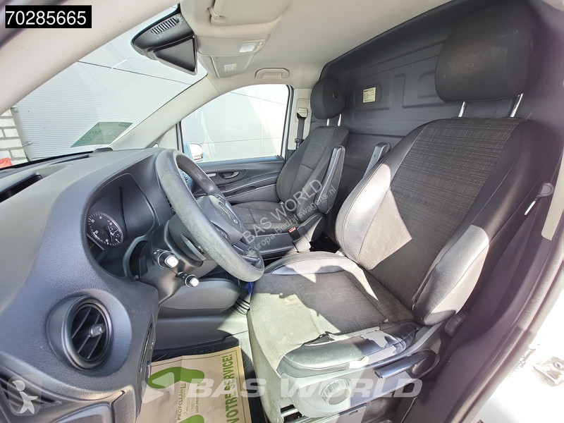 Véhicule utilitaire Mercedes 114 Koelwagen...