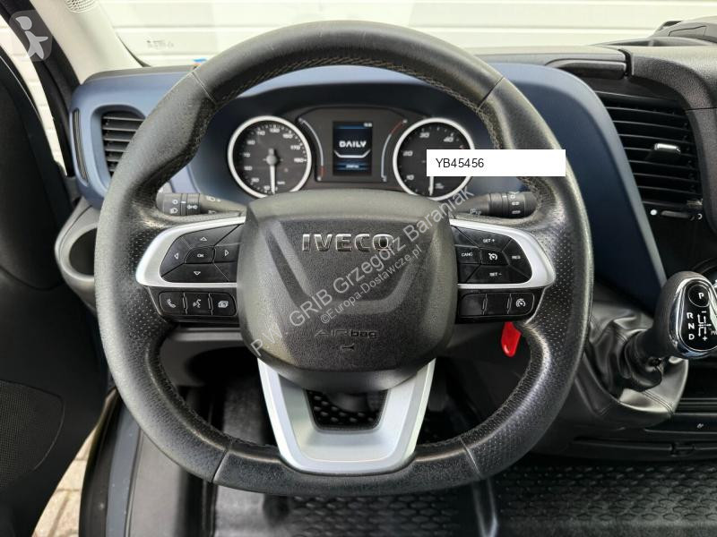 Furgoneta Iveco 35S18 Hi-Matic L4H2 Brygadówka
