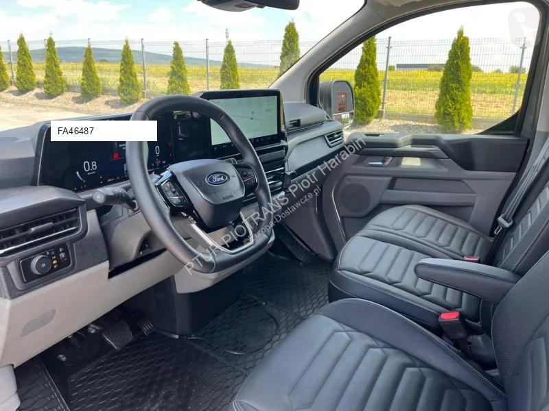 Véhicule utilitaire Ford TOURNEO CUSTOM...