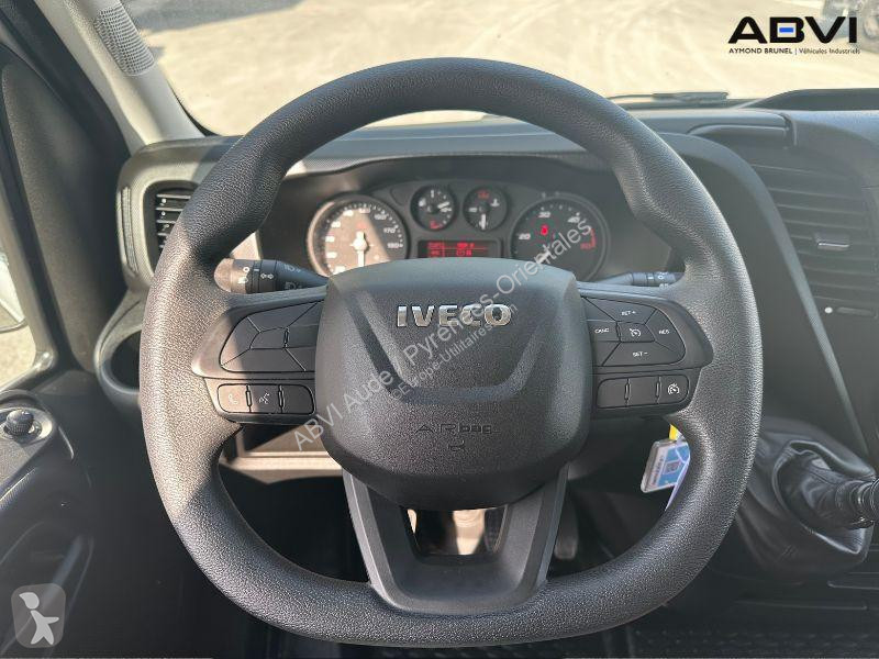 Véhicule utilitaire Iveco 35S16V16 DAILY...