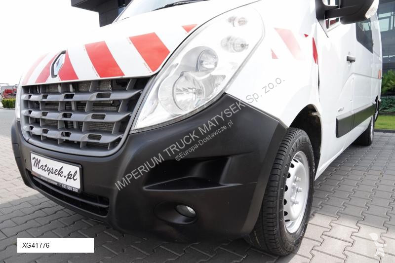 Furgoneta Renault MASTER / 6 osób / MANUAL / L2...