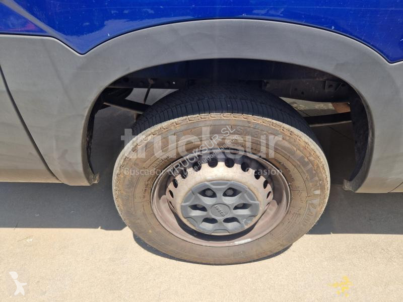 Veicolo commerciale Iveco  DAILY 35S16