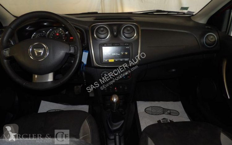 Véhicule utilitaire Dacia