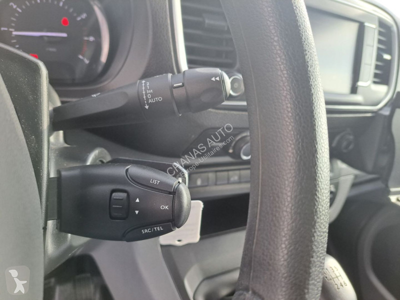 Véhicule utilitaire Toyota MEDIUM 2.0L 145 D-4D