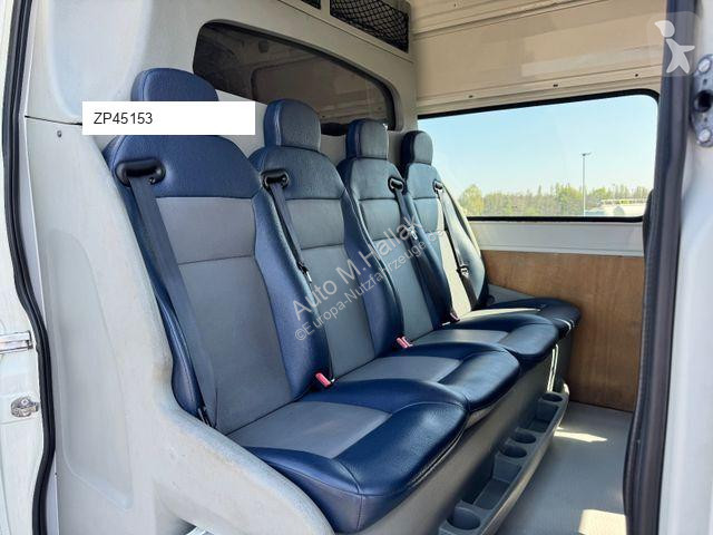 Véhicule utilitaire Iveco 35C13
