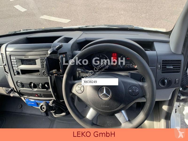 Autoutilitară Mercedes 313, Rechtslenker