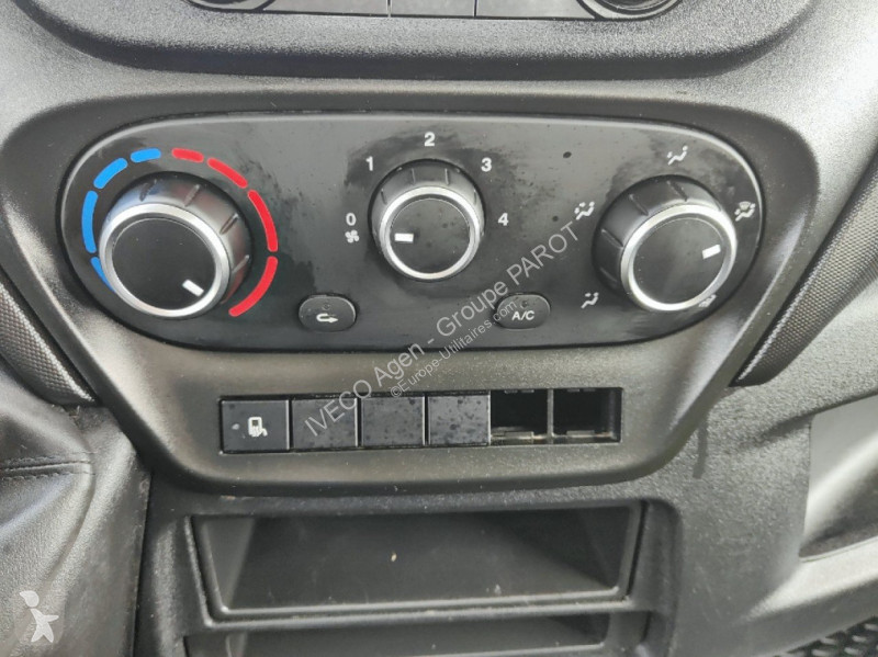 Veicolo commerciale Iveco 35C16H3.0 empattement...