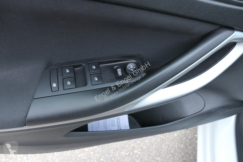 Véhicule utilitaire Opel Astra K 1.6 CDTI...