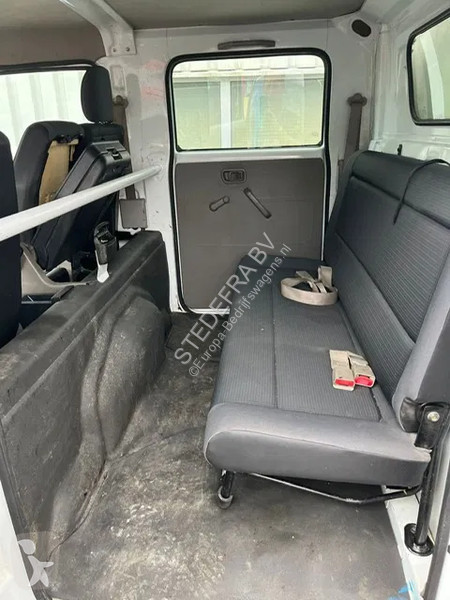Furgoneta Renault 140 DXi , Crew Cab , 6 Pers....
