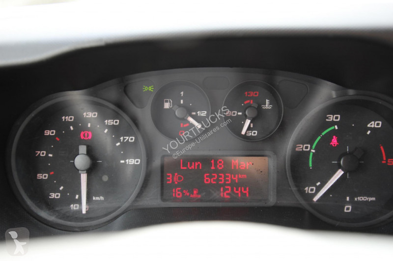 Véhicule utilitaire Iveco 70-150 KLUBBK42P 14,8...