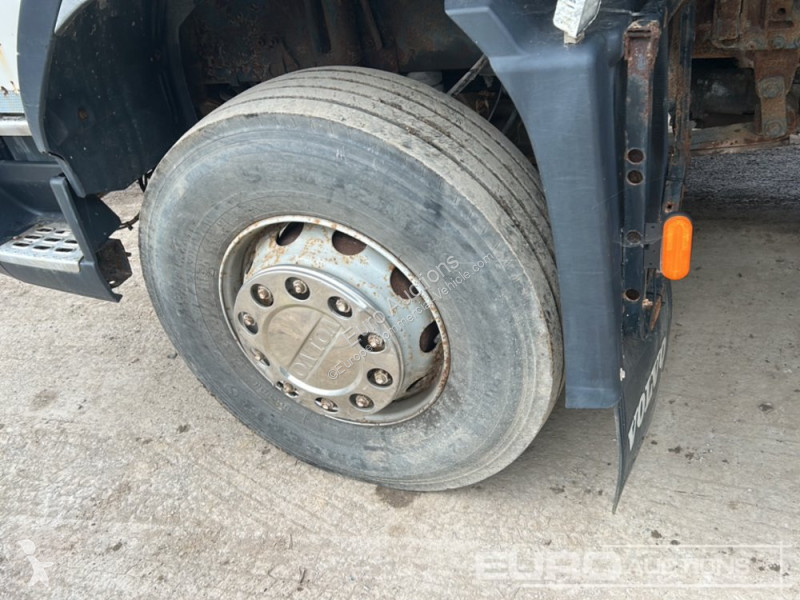 Autoutilitară Volvo FM400
