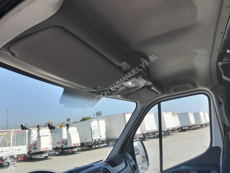 Bedrijfswagen Renault 2.3 DCI 125