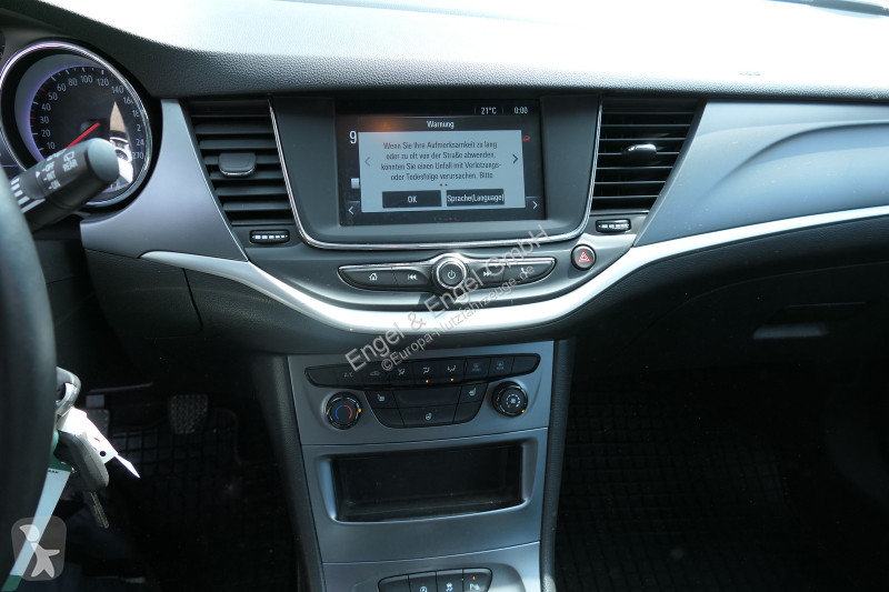 Véhicule utilitaire Opel Astra Sports Tourer...