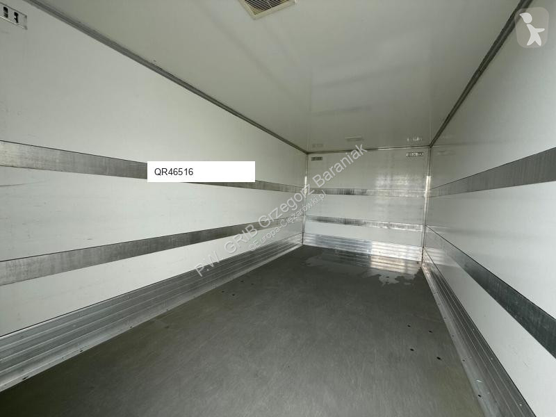Autoutilitară Iveco 35S18 Kontener 4,5m Drzwi...