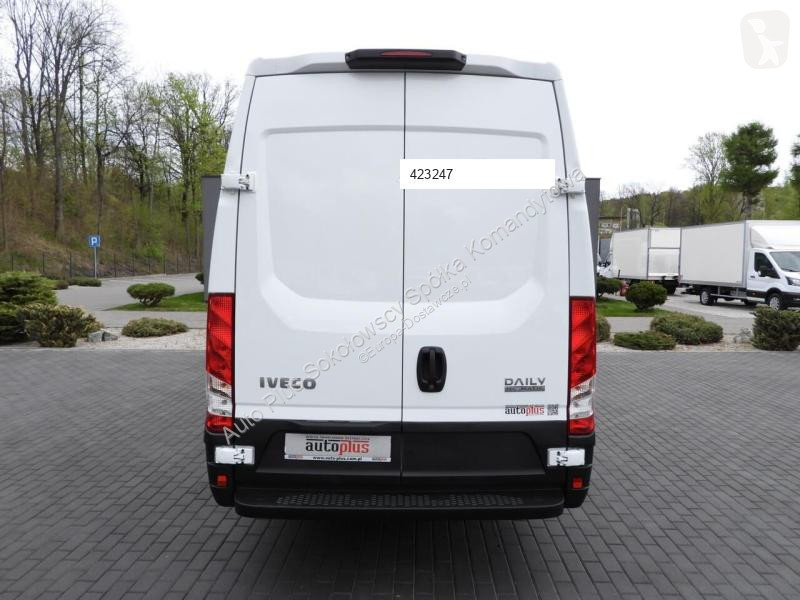 Veículo utilitário Iveco DAILY 35S14 FURGON...