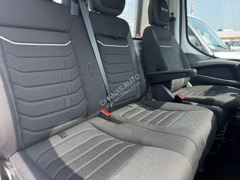 Furgoneta Iveco 35S16 160CV 2L3 DEPANNEUSE...