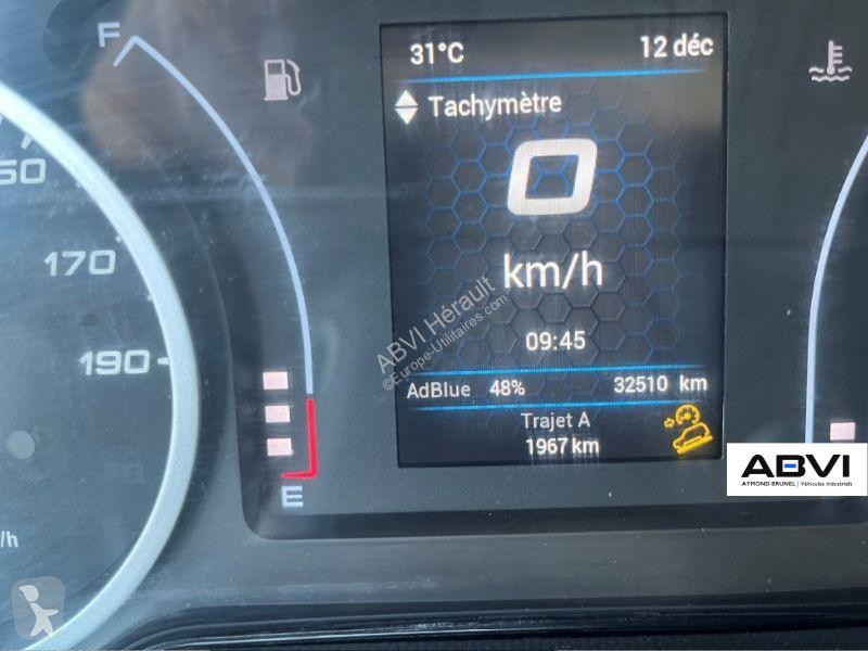 Véhicule utilitaire Iveco 35C16 3L BENNE 3.20M...
