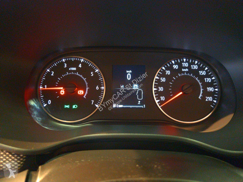 Autoutilitară Dacia Sandero TCe 90 - 22