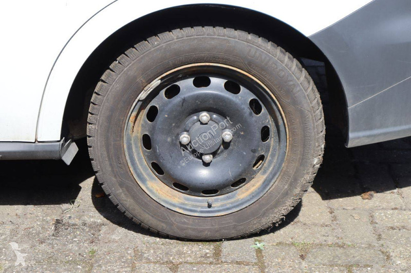 Furgoneta Ford Courier