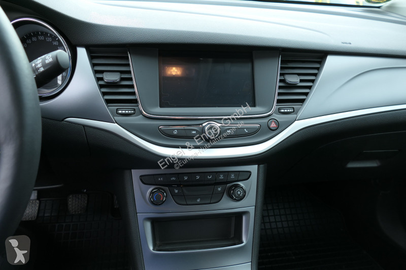 Autoutilitară Opel Astra Sports Tourer 1.5 CDTI...
