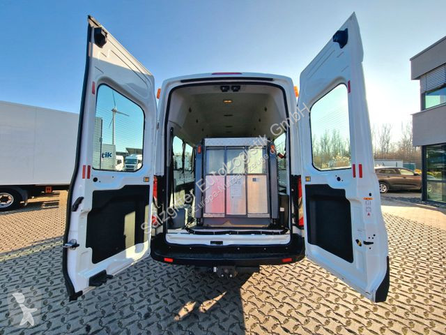 Furgoneta Ford / Transport von Personen im...