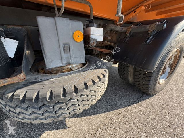 Véhicule utilitaire Iveco...