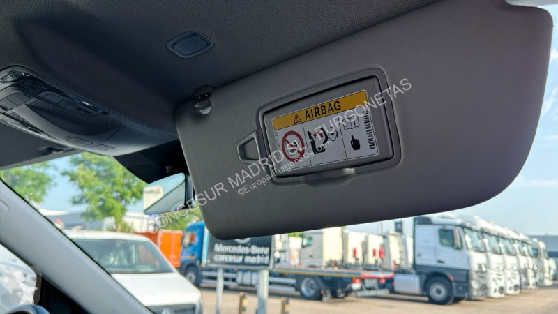 Véhicule utilitaire Mercedes 116CDI AT 120kW...