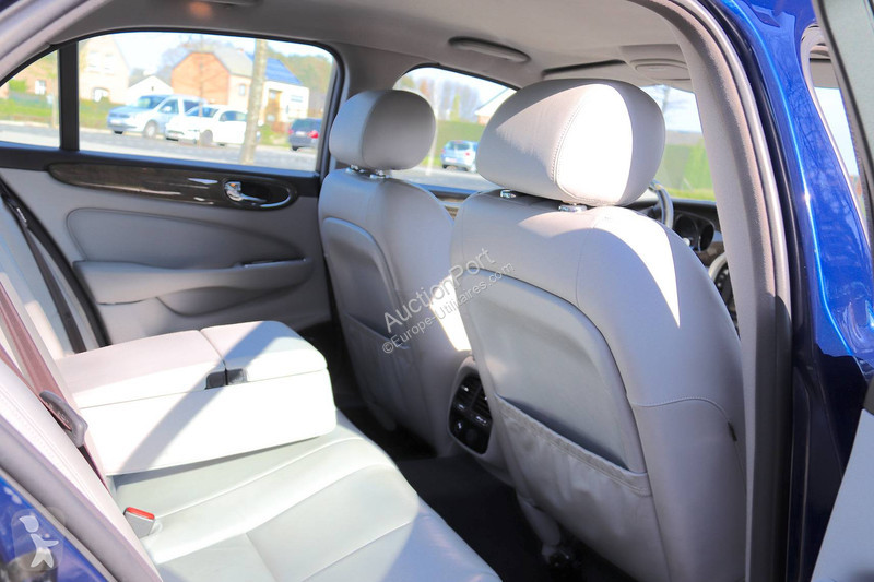 Véhicule utilitaire Jaguar (X350) 6 _ 3.0 Sport