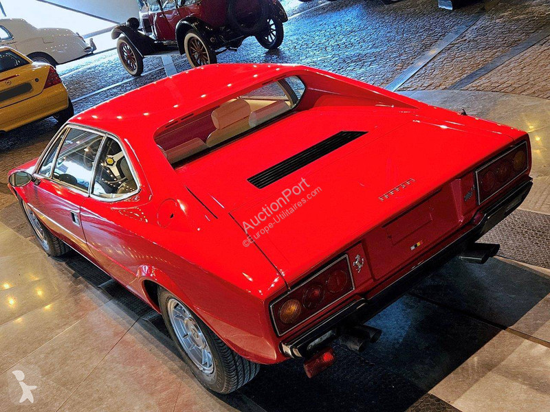 Furgoneta Ferrari DINO  GT4