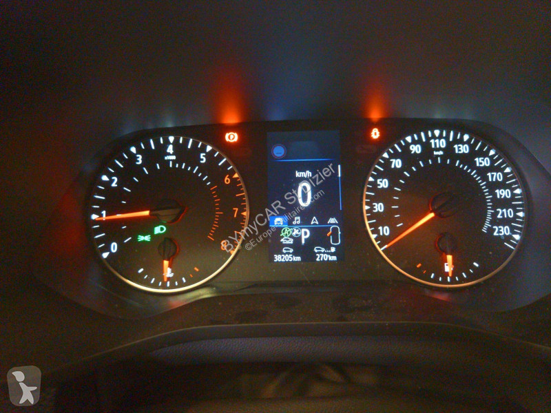Autoutilitară Renault Arkana mild hybrid 140...
