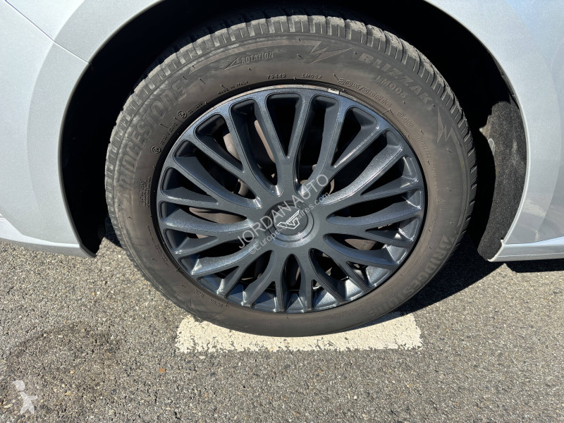 Furgoneta Renault IV 1.5 BluedCi 95ch Business