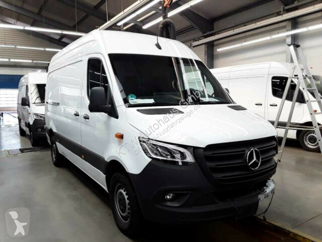 Užitkové vozidlo Mercedes 317...