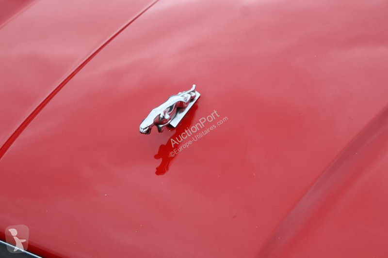 Véhicule utilitaire Jaguar Convertible -S