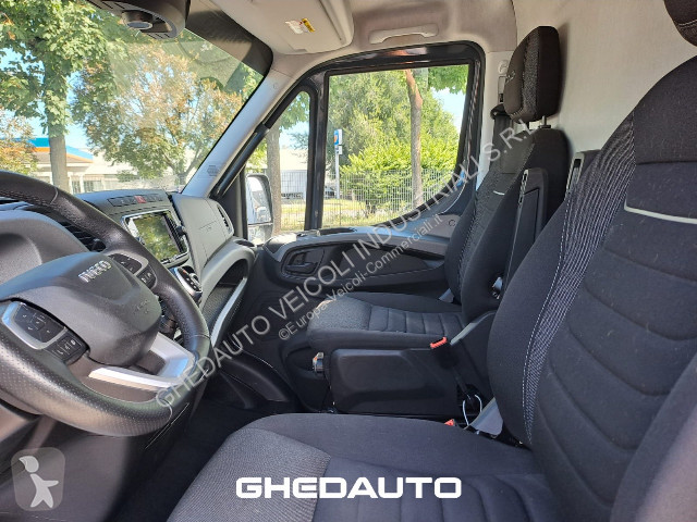 Autoutilitară Iveco Daily