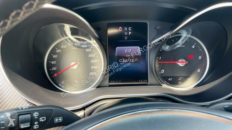 Užitkové vozidlo Mercedes 300 d Avantgarde...