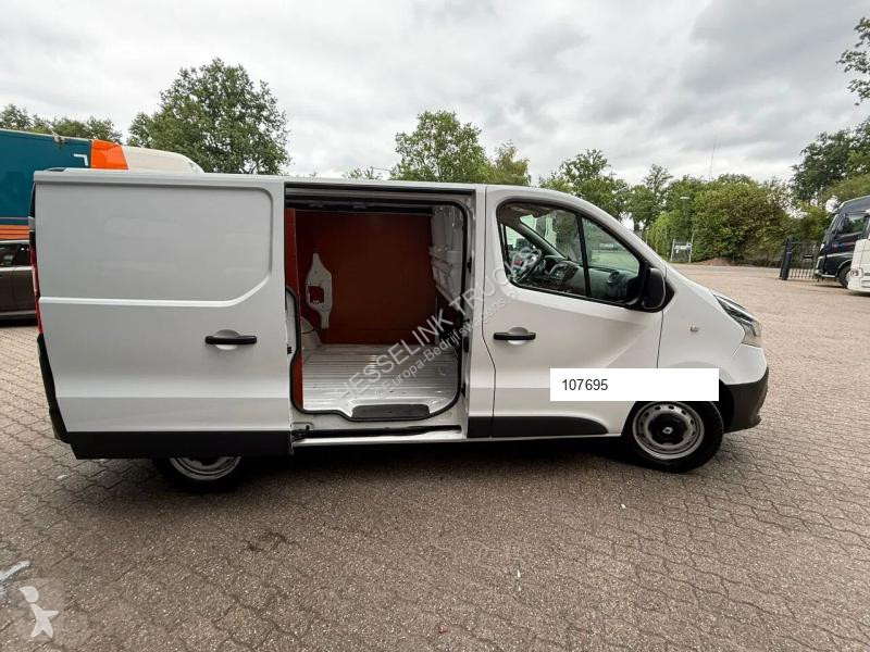 Véhicule utilitaire Renault 1.6 dCi T27 L1H1...