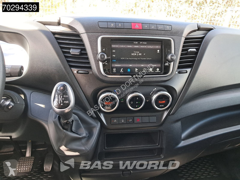 Furgoneta Iveco 35C16 Automatik Ladebordwand...